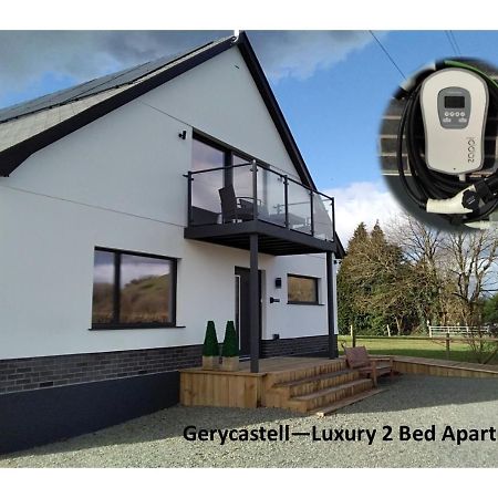 Gerycastell Luxury Holiday Apartment With Stunning Views & Ev Station Point 카마던 외부 사진