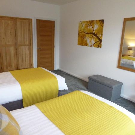 Gerycastell Luxury Holiday Apartment With Stunning Views & Ev Station Point 카마던 외부 사진