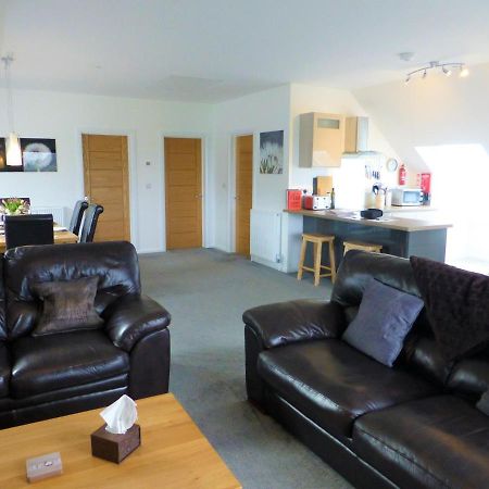 Gerycastell Luxury Holiday Apartment With Stunning Views & Ev Station Point 카마던 외부 사진