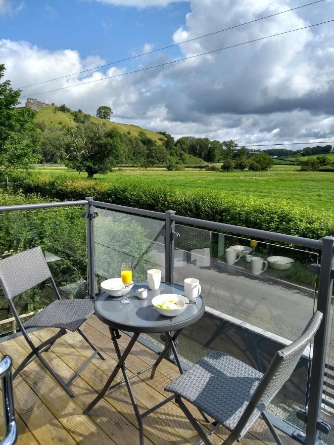 Gerycastell Luxury Holiday Apartment With Stunning Views & Ev Station Point 카마던 외부 사진
